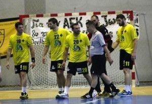 handball aek diaitisia