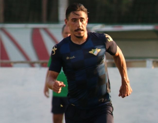 «Παλεύει» για τον Σιμόες η ΑΕΚ, πιέζει τον παίκτη η Μορεϊρένσε για άμεση μεταγραφή 