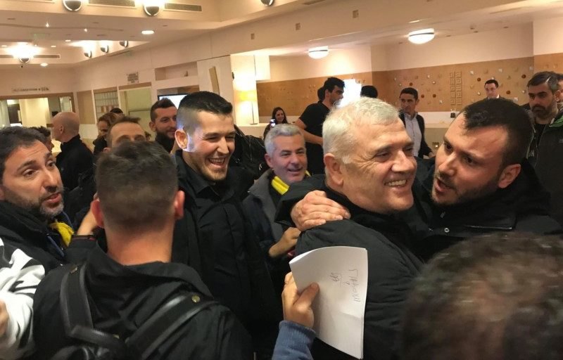 Ο Μελισσανίδης με τους θριαμβευτές στο ξενοδοχείο! (ΦΩΤΟ)