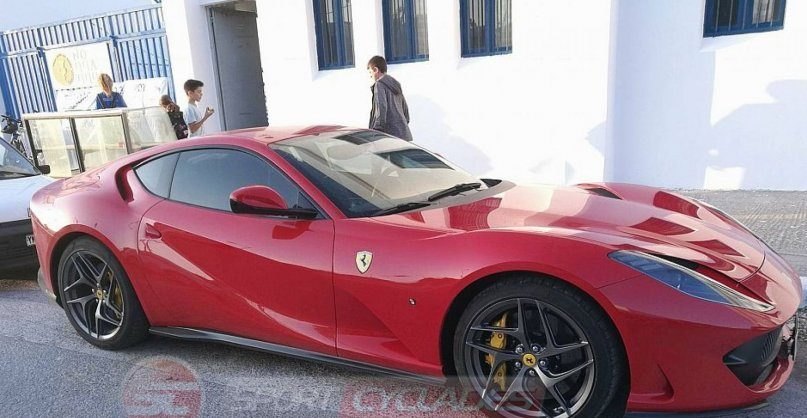 Εντυπωσιάζει η Ferrari του Μανωλά στη Νάξο (ΦΩΤΟ)