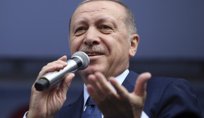 Ερντογάν: «Θα πάρουμε τους S-400 και στην ανάγκη θα τους χρησιμοποιήσουμε»