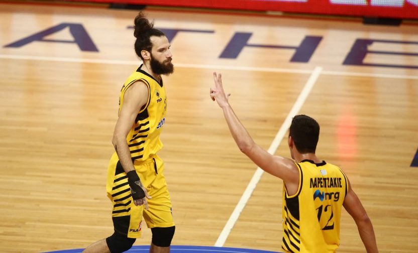 Γιαννόπουλος: «Είδαμε τι μπορούμε να κάνουμε, θέλουμε να «χτυπάμε» όλα τα ματς»