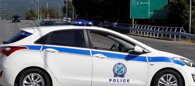 Ελληνικό: Πυροβόλησε τη γυναίκα του και αυτοπυροβολήθηκε