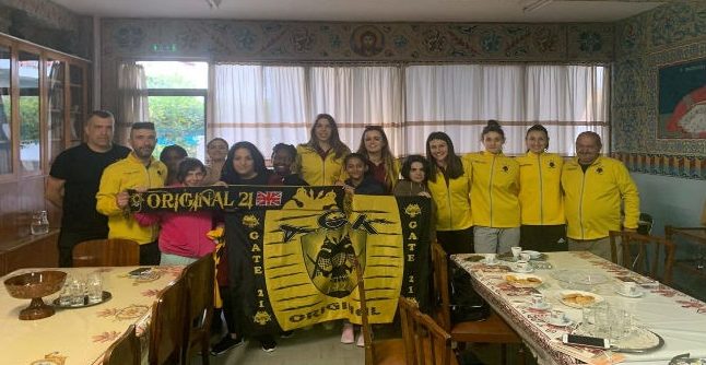 Η γυναικεία ομάδα βόλεϊ της ΑΕΚ στο ορφανοτροφείο "Αγία Τριάδα" στο Ίλιον! (ΦΩΤΟ)