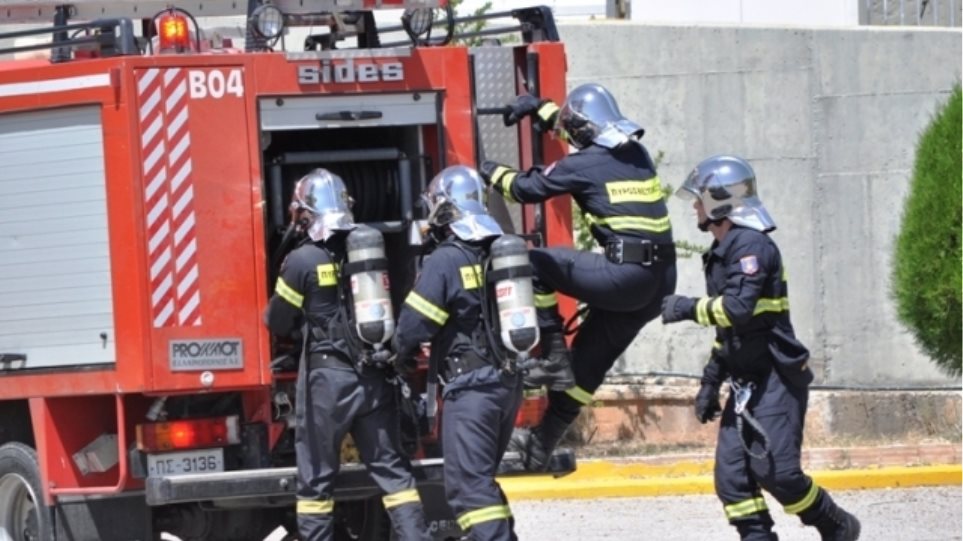 Υψηλός κίνδυνος πυρκαγιάς την Κυριακή σε πολλές περιοχές της Ελλάδας (ΦΩΤΟ)