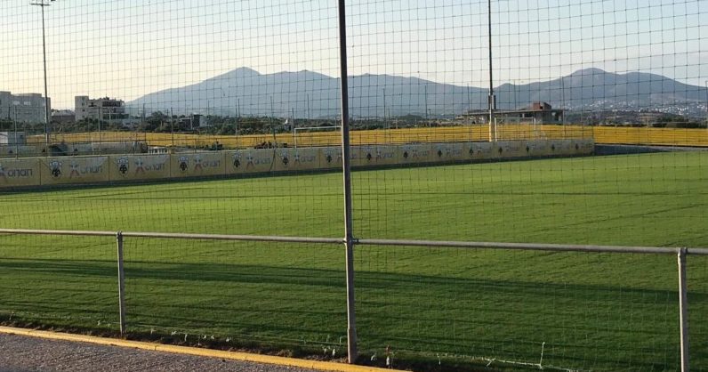Ετοιμο το γήπεδο της ΑΕΚ στο προπονητικό κέντρο στα Σπάτα (ΦΩΤΟ)