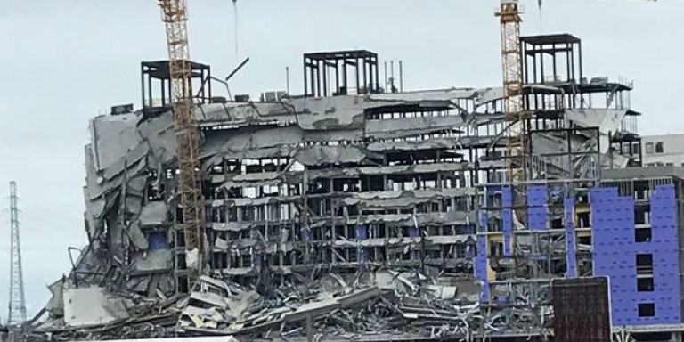 Ξενοδοχείο υπό κατασκευή καταρρέει σαν τραπουλόχαρτο στη Νέα Ορλεάνη (VIDEO)