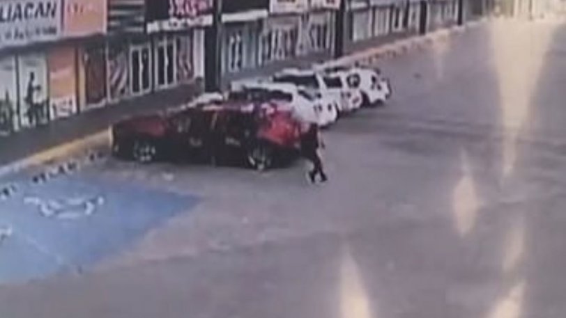 «Γάζωσαν» με 155 σφαίρες τον αστυνομικό που συνέλαβε τον γιο του Ελ Τσάπο (VIDEO)