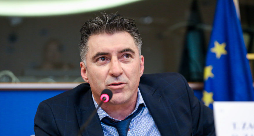 Θρηνεί η Ευρώπη: Ο Ζαγοράκης απειλεί με παραίτηση από την Ευρωβουλή λόγω... ΠΑΟΚ!