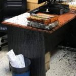 Επίθεση κουκουλοφόρων στα γραφεία των εφημερίδων «Δημοκρατία» και «Espresso»