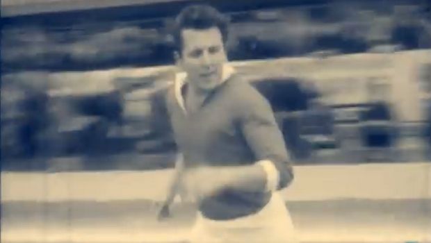 Όταν ο Κώστας Βουτσάς έπαιζε δεξί εξτρέμ στη Λεωφόρο (VIDEO)