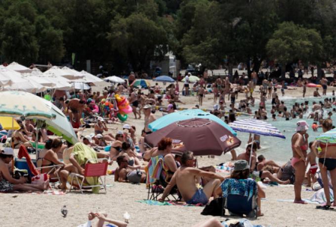 Το 47% των Ελλήνων σχεδιάζει να κάνει φέτος καλοκαιρινές διακοπές -Πού θα πάνε, πού θα μείνουν