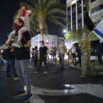 Η διαδήλωση του κορωνοϊού: Χιλιάδες άνθρωποι, με απόσταση, στους δρόμους του Τελ Αβίβ κατά Νετανιάχου (ΦΩΤΟ)