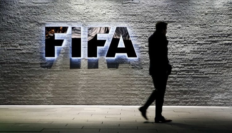 FIFA: Επεκτείνει επ' αόριστον τη σεζόν 2019-20!