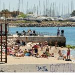Πρώτο Σαββατοκύριακο άρσης μέτρων: Οι Αθηναίοι ξεχύθηκαν στις παραλίες (ΦΩΤΟ)