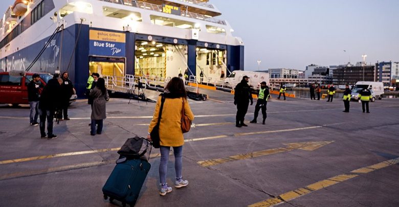 Κορωνοϊός-Αρση μέτρων: Ποιοι και πώς μπορούν να ταξιδέψουν σε νησιά -Το σχέδιο της κυβέρνησης για Κρήτη, Ρόδο, Κέρκυρα