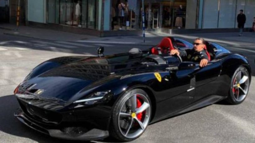 Ο Ζλάταν οδηγούσε παράνομα τη Ferrari του και έφαγε πρόστιμο (ΦΩΤΟ)