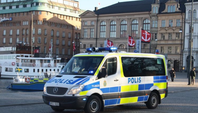 Συναγερμός στη Στοκχόλμη: Πυροβολισμοί σε εμπορικό κέντρο (ΦΩΤΟ)