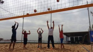 Team ONE: Beach Volley για όλες τις ηλικίες, από 10 έως 65 ετών -Μάθε να παίζεις και εσύ αυτό το καλοκαίρι (ΦΩΤΟ)