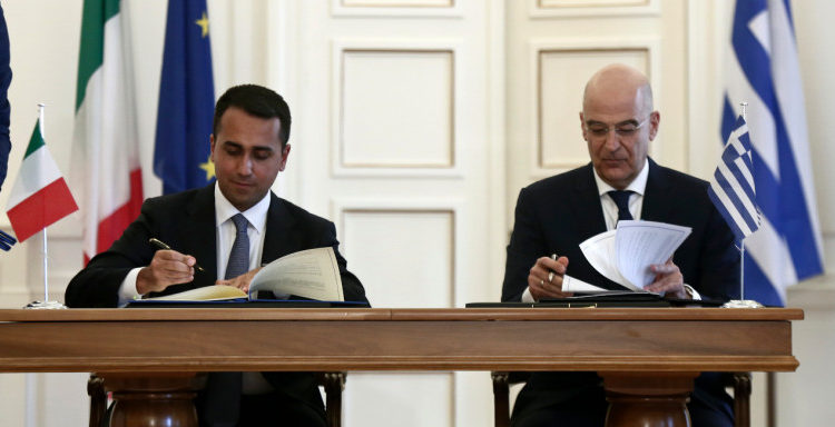 Υπεγράφη η ιστορική συμφωνία οριοθέτησης ΑΟΖ μεταξύ Ελλάδας-Ιταλίας