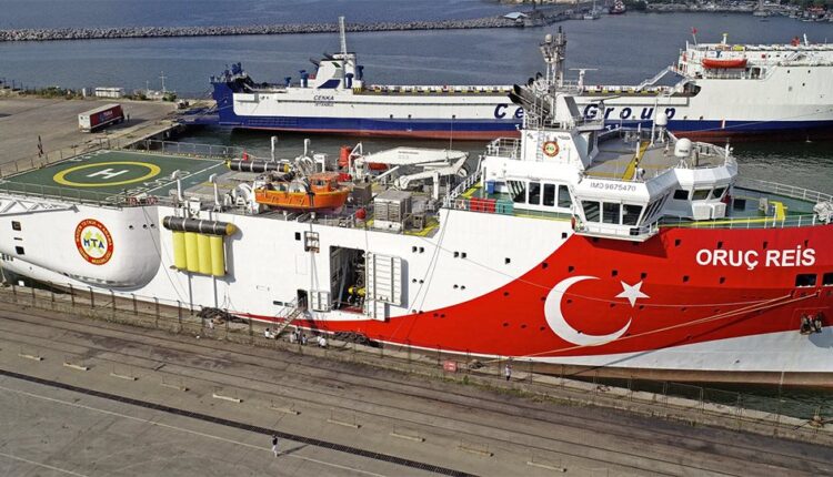 Τουρκικά ΜΜΕ: Κινητικότητα στο ερευνητικό σκάφος Oruc Reis - Προς το παρόν παραμένει στην Αττάλεια