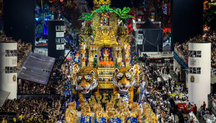 Κορωνοϊός: Το Σάο Πάολο αναβάλλει το καρναβάλι του για το 2021