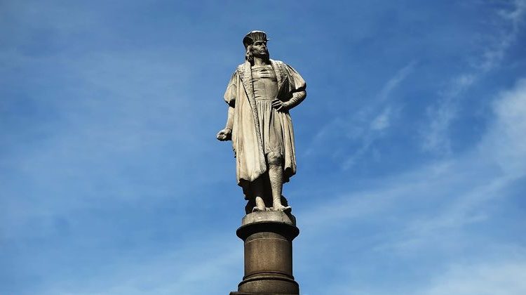 Βαλτιμόρη: «Διαδηλωτές έριξαν το άγαλμα του Χριστόφορου Κολόμβου»