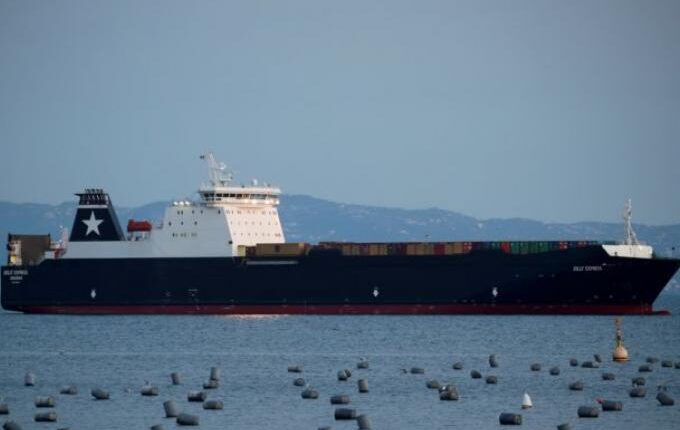 Κορωνοϊός: Θετικοί δεκαέξι ναυτικοί δεξαμενόπλοιου στον Πειραιά