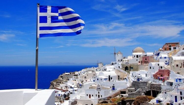 Handelsblatt: Οι λόγοι που οι τουρίστες προτιμούν την Ελλάδα και όχι την Ισπανία ή την Τουρκία