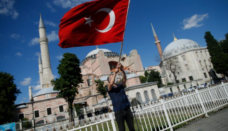 Η Αγία Σοφία γίνεται τζαμί -Διεθνής κατακραυγή και αντιδράσεις για την τουρκική πρόκληση