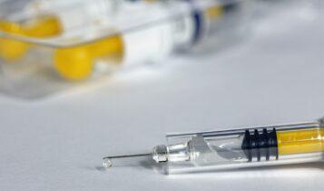 Κορωνοϊός: Το Ηνωμένο Βασίλειο υπογράφει συμφωνία για 60 εκ. εμβόλια