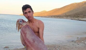15χρονος ψαροντουφεκάς στην Ψέριμο έπιασε καλαμάρι 17 κιλών (ΦΩΤΟ)