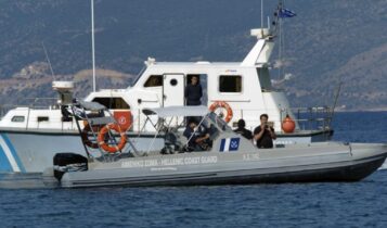 Χίος: 23 Τούρκοι έφτασαν με φουσκωτό -Ζητούν πολιτικό άσυλο από την Ελλάδα (VIDEO)