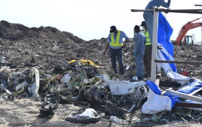 Ινδία: Τουλάχιστον 5 νεκροί από τη συντριβή του αεροσκάφους