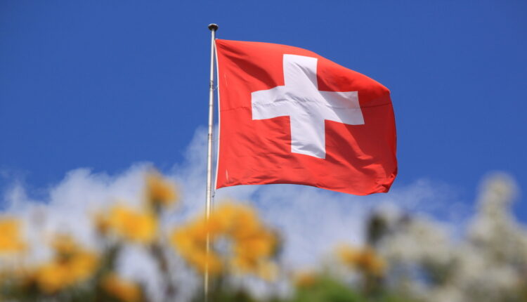 Οι Ελβετοί είπαν «όχι» στον περιορισμό της ελεύθερης κυκλοφορίας ανθρώπων με την ΕΕ