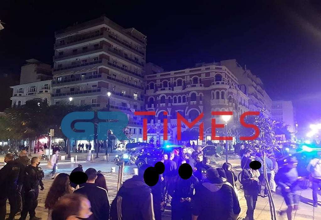 Χαμός στο κέντρο της Θεσσαλονίκης - Εικόνες ακραίου συνωστισμού παρά τα νέα μέτρα (ΦΩΤΟ-VIDEO)