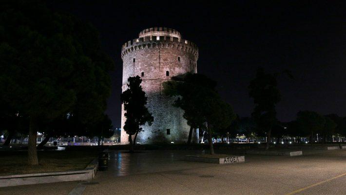 Περαιτέρω «κλείσιμο»: Το σκληρό μέτρο που έρχεται στην Θεσσαλονίκη μετά το ρεκόρ των 905 κρουσμάτων