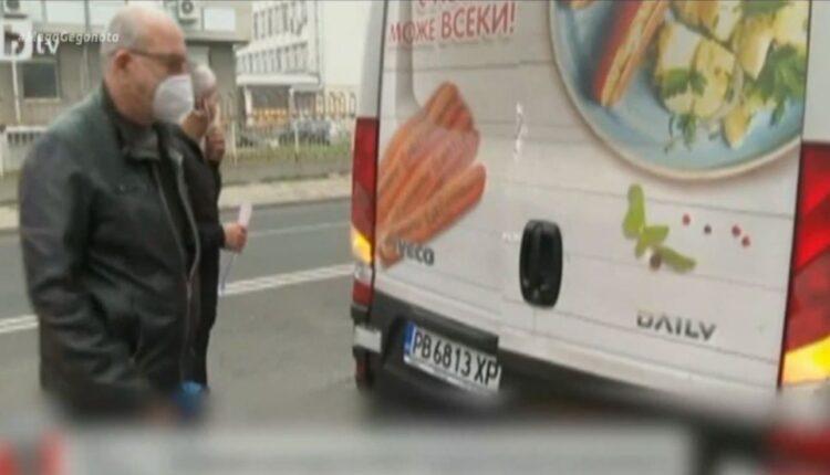 Κορωνοϊός: Με φορτηγό ψυγείο για λουκάνικα μετέφεραν τα εμβόλια στη Βουλγαρία (VIDEO)