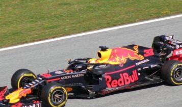 Red Bull: Ο κινητήρας, ο Μαξ και το θολό μέλλον