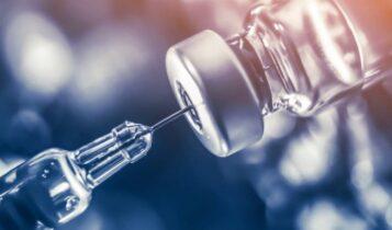 Κορωνοϊός: Το εμβόλιο που δείχνει να μπορεί να αντιμετωπίσει τις μεταλλάξεις Βρετανίας και Νοτίου Αφρικής