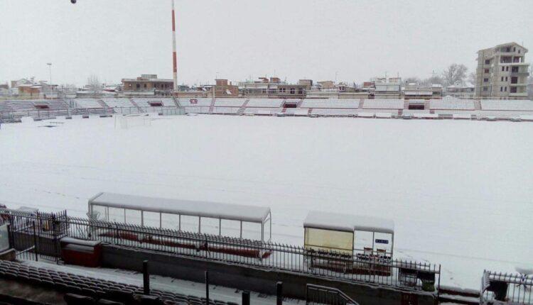 Λάρισα-ΑΕΚ: Στα 13 εκ. φτάνει το χιόνι στο Αλκαζάρ -Ολα ανοικτά για το ματς! (ΦΩΤΟ)