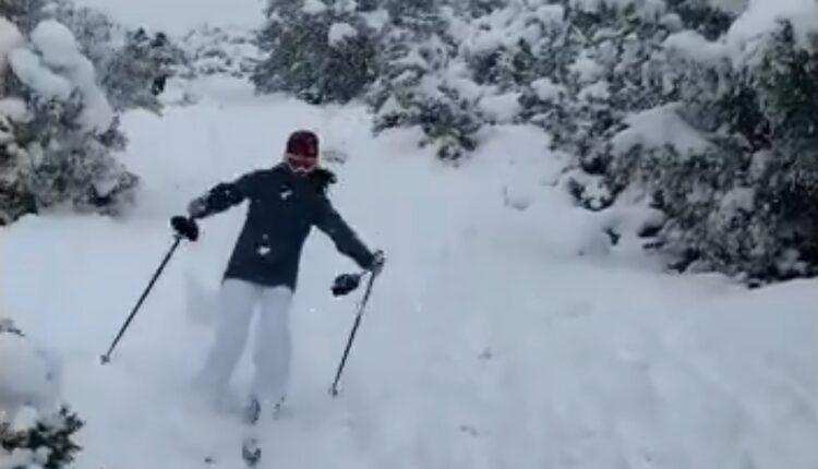 O πρέσβης της Νορβηγίας πήγε για σκι... στη Φιλοθέη (VIDEO)