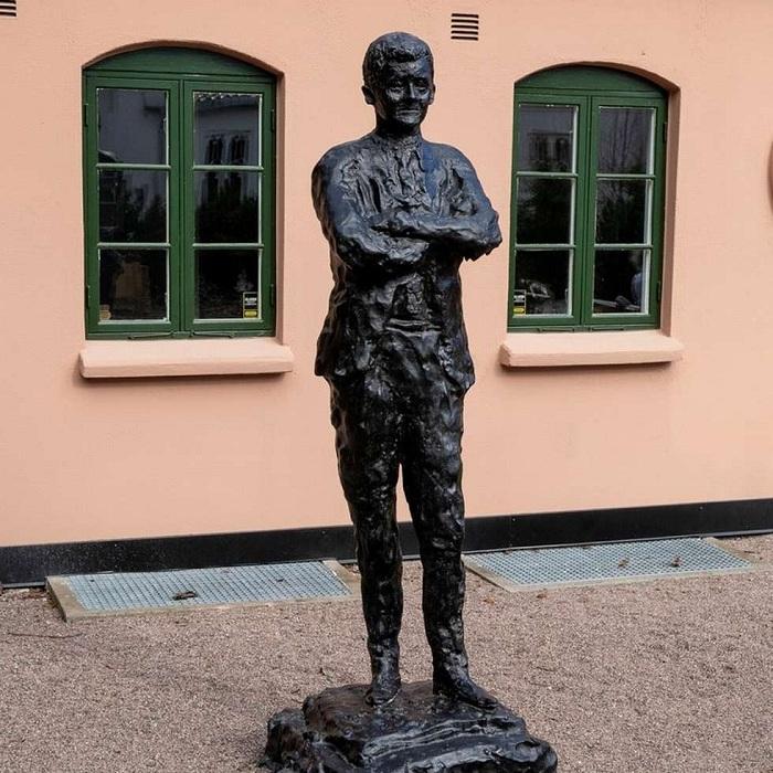 Σόλσκιερ: Τον έκαναν άγαλμα στη Νορβηγία (ΦΩΤΟ)