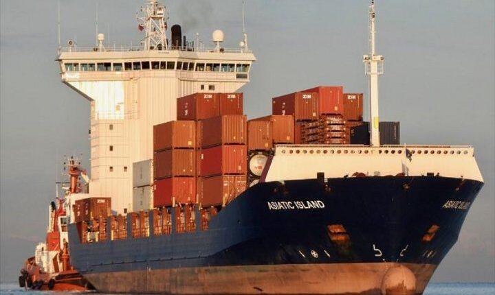 Λιβόρνο: Ναυτεργάτες απαγόρευσαν να φύγει πλοίο με πυρομαχικά για το Ισραήλ -Εστειλαν μήνυμα ειρήνης