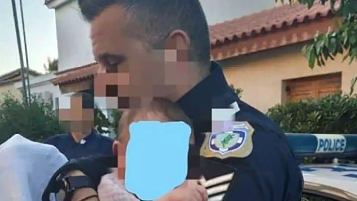 Γλυκά Νερά: Συγκλονίζει με την ανάρτηση του ο αστυνομικός που πήρε αγκαλιά το μωρό μετά τη δολοφονία (VIDEO)