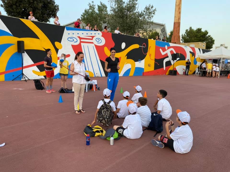 ΑΕΚ: Η Γκουντούρα βραβεύτηκε και παρουσίασε το άθλημα της ξιφασκίας σε δεκάδες παιδιά (ΦΩΤΟ)