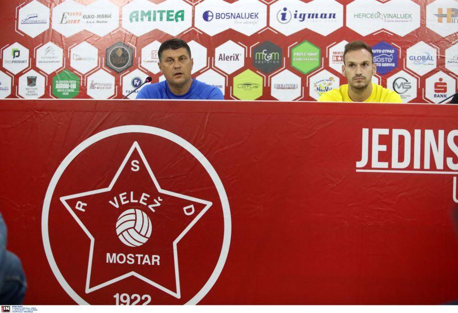 Εικόνες από τη συνέντευξη Τύπου για το Βελέζ-ΑΕΚ με Μιλόγεβιτς και Μπακάκη