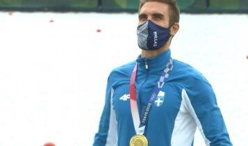 Ο Ντούσκος το πρώτο χρυσό Ολυμπιακό μετάλλιο στην κωπηλασία -Η στιγμή της απονομής (VIDEO)