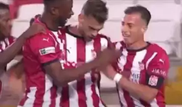 Γούτας: Εβαλε δύο γκολ στο 2-2 της Σίβασπορ με τη Γκεζτέπε (VIDEO)