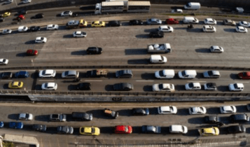 Χάος στον Κηφισό: Καραμπόλα πέντε αυτοκινήτων προκαλεί τεράστιο μποτιλιάρισμα